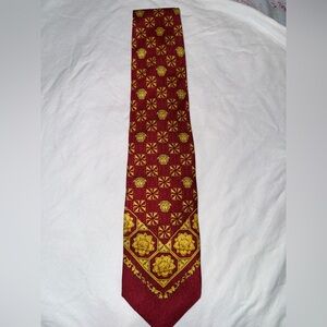 Versace Red and Gold Patterned Tie